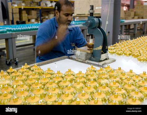 perfume factory in dubai